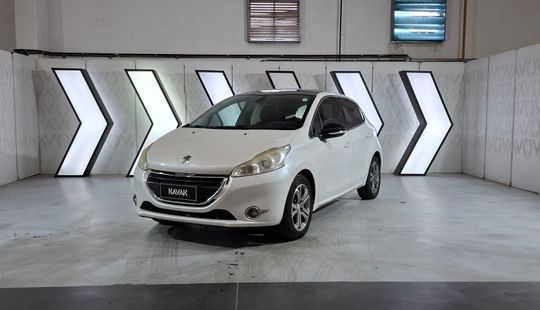 Peugeot • 208
