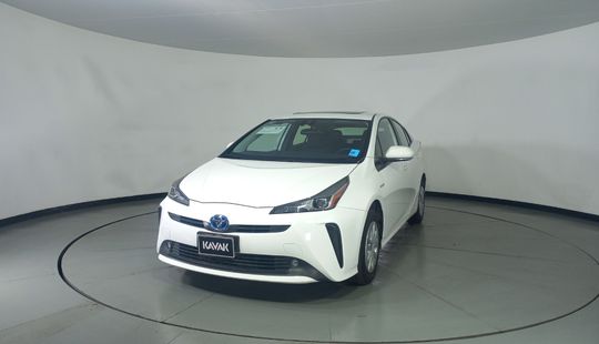 Toyota • Prius