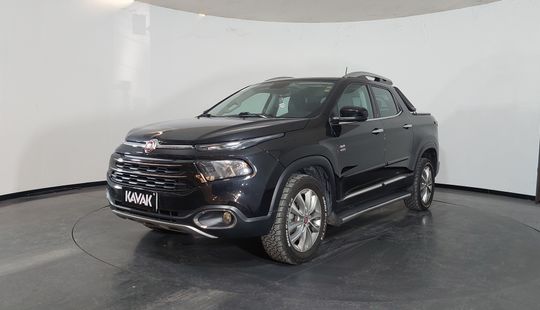 Fiat • Toro