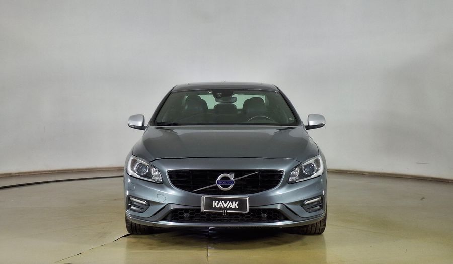 Volvo S60 2.0 T5 R-DESIGN PLUS AUTO Sedan 2018