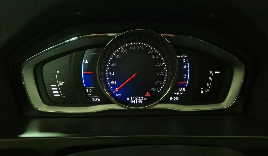 Volvo S60 2.0 T5 R-DESIGN PLUS AUTO Sedan 2018