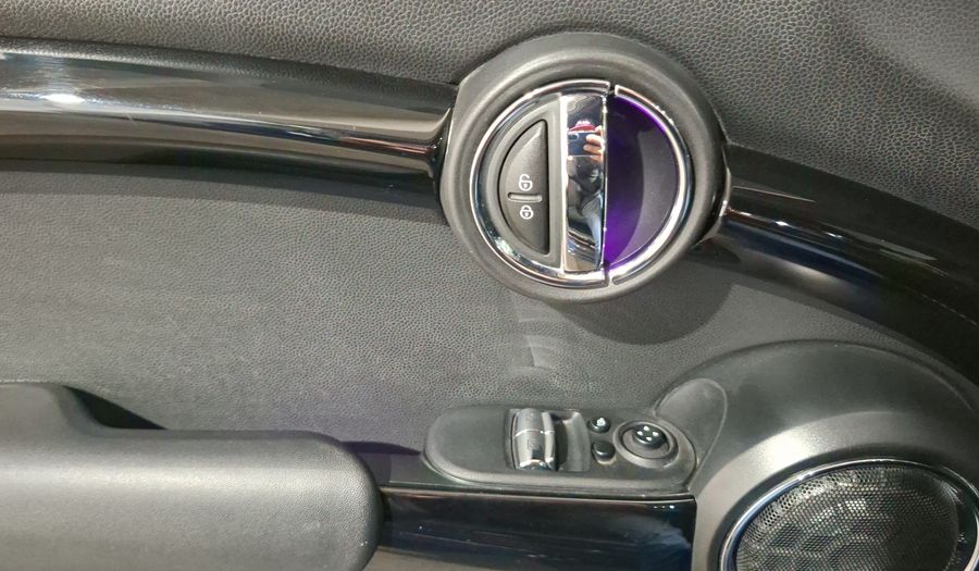 Mini John Cooper Works 2.0 JOHN COOPER WORKS HOT CHILI AT Hatchback 2018