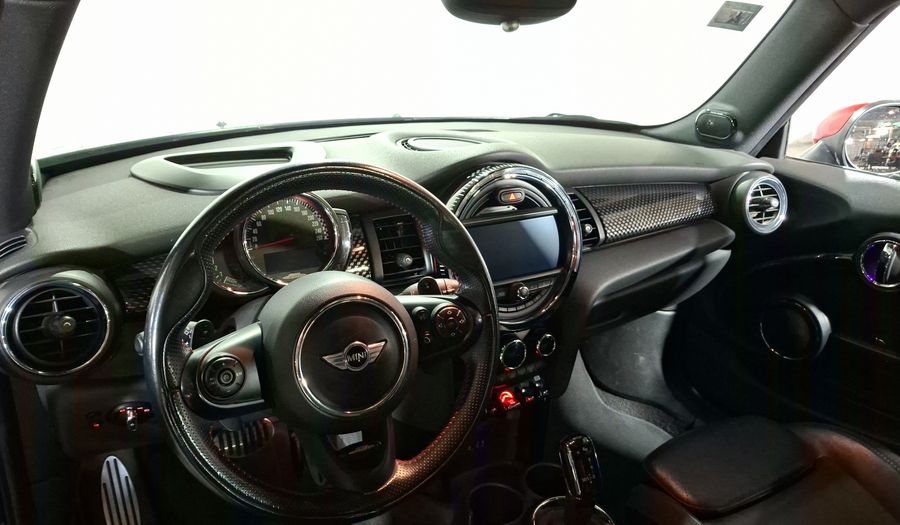 Mini John Cooper Works 2.0 JOHN COOPER WORKS HOT CHILI AT Hatchback 2018