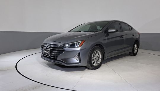 Hyundai • Elantra