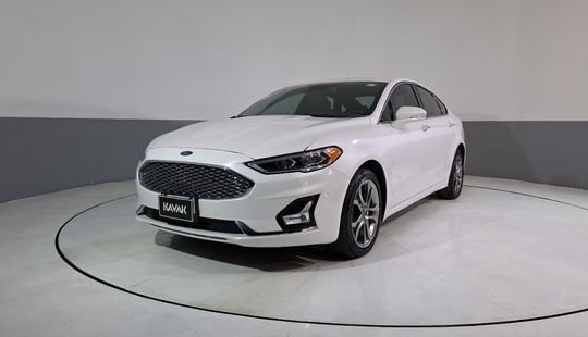 Ford • Fusion