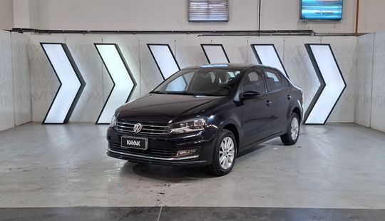 Volkswagen • Polo