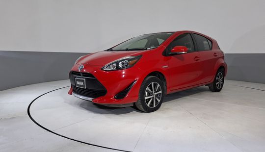 Toyota • Prius C