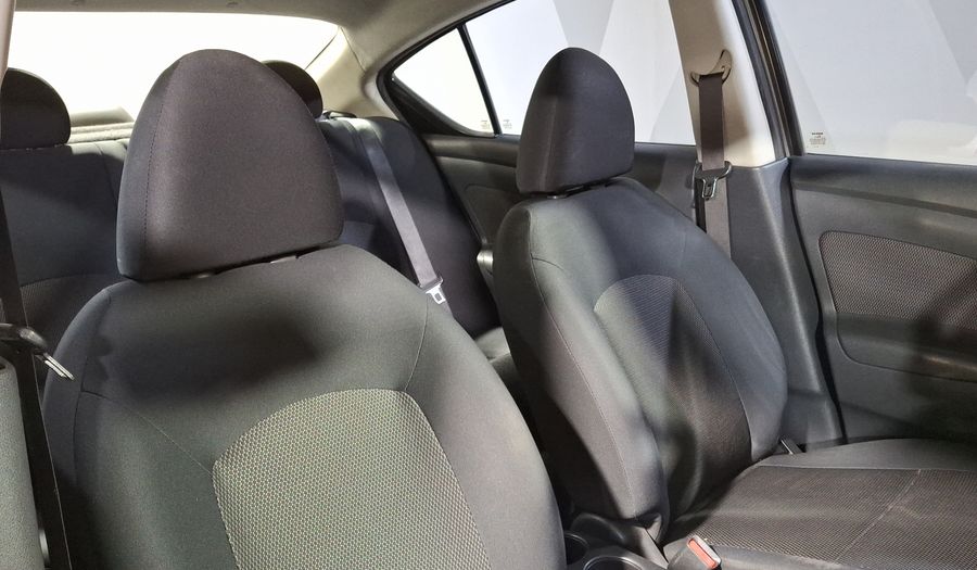 Nissan Versa 1.6 ADVANCE TA AC Sedan 2013