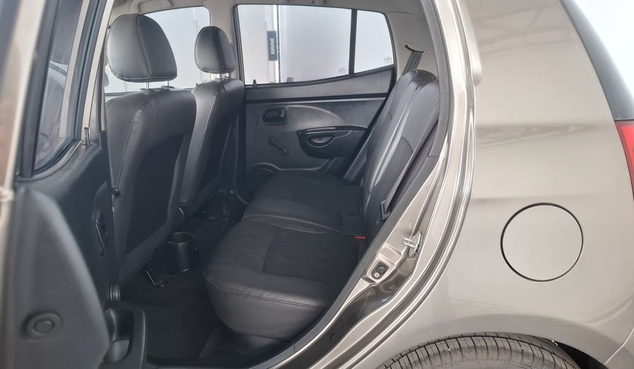 Kia Picanto 1.1 EX AT Hatchback 2011
