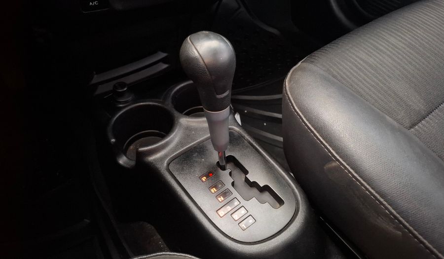 Kia Picanto 1.1 EX AT Hatchback 2011