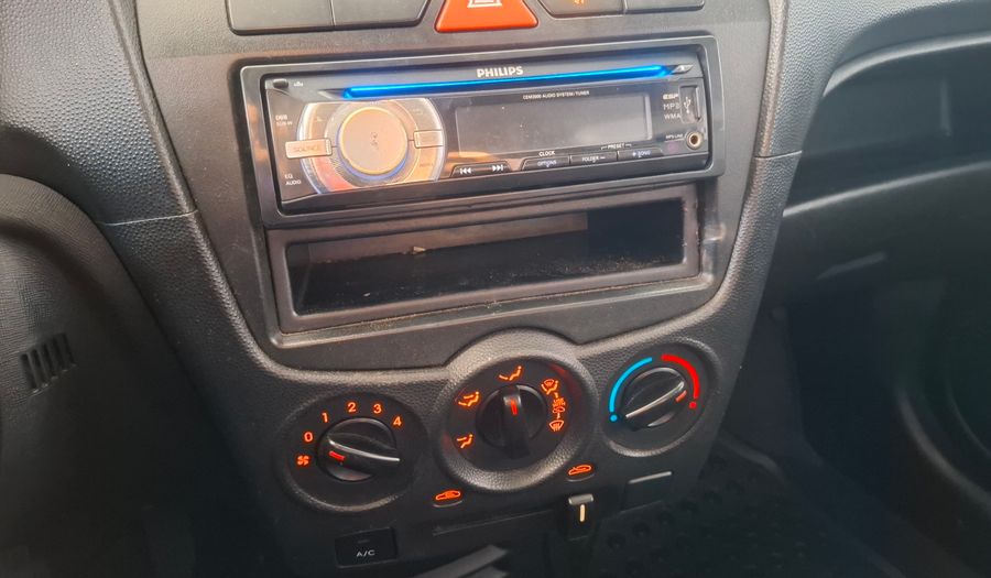 Kia Picanto 1.1 EX AT Hatchback 2011