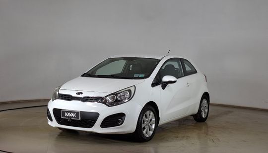 Kia • RIO 3
