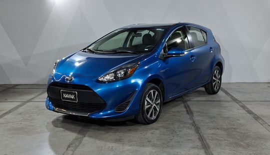Toyota • Prius C