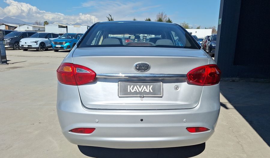Jac J4 1.5 COMFORT Sedan 2020