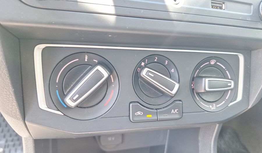 Volkswagen Gol 1.6 AUTO HIGHLINE Hatchback 2020