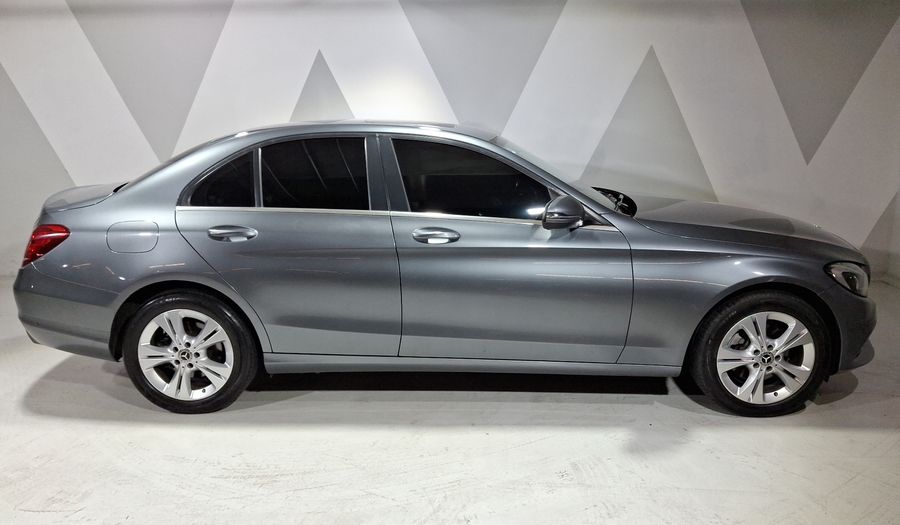 Mercedes Benz Clase C 2.0 200 EXCLUSIVE AUTO Sedan 2018