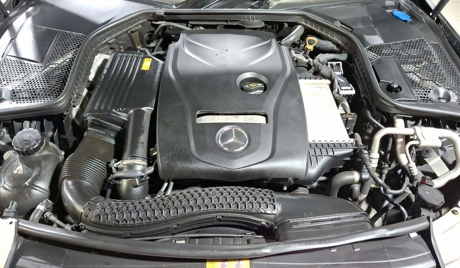 Mercedes Benz Clase C 2.0 200 EXCLUSIVE AUTO Sedan 2018