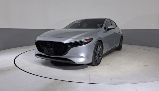 Mazda • Mazda 3