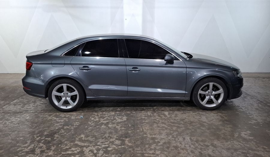 Audi A3 1.4 TFSI AMBIENTE S TRONIC Sedan 2015