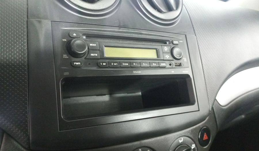 Chevrolet Aveo 1.6 AT E Sedan 2014