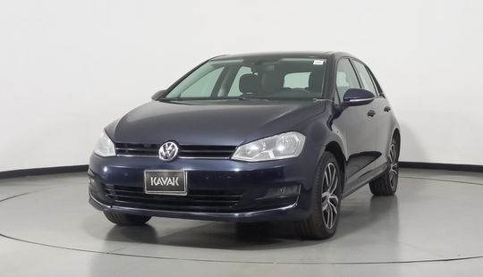 Volkswagen • Golf
