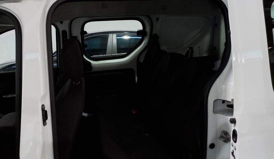 Renault Kangoo 1.6 CONFORT 5A Van 2023