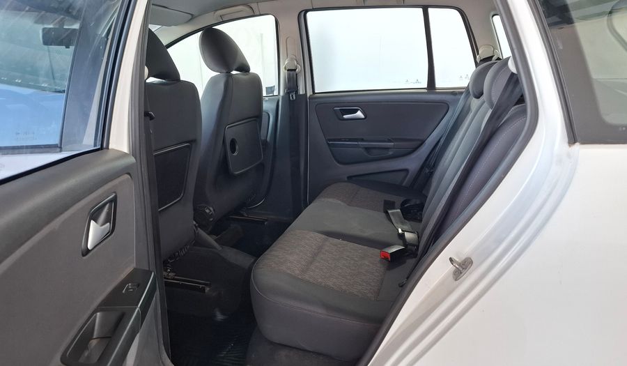 Volkswagen Suran 1.6 TRENDLINE Wagon 2013