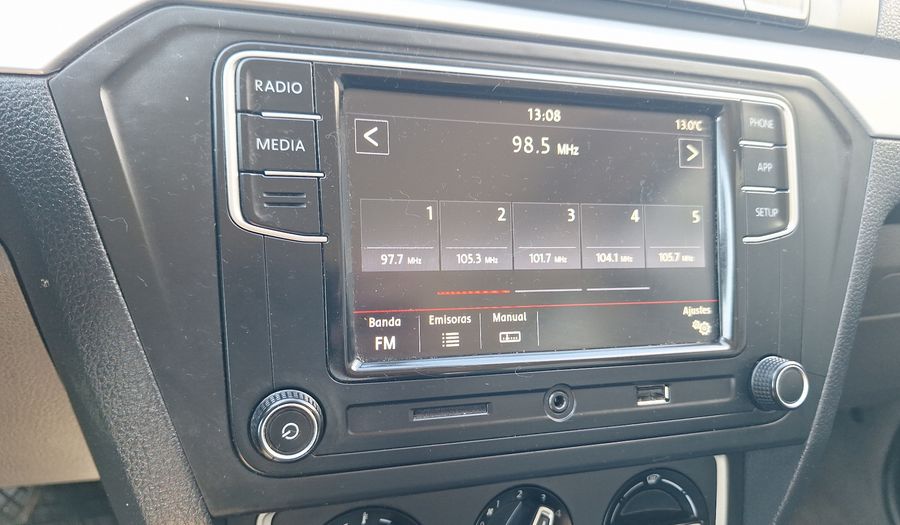 Volkswagen Voyage 1.6 HIGHLINE Sedan 2022