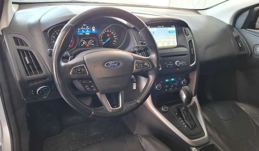 Ford Focus Iii 2.0 SE PLUS AT Sedan 2017
