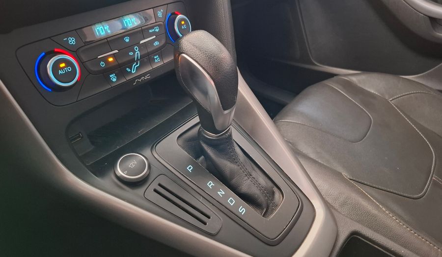 Ford Focus Iii 2.0 SE PLUS AT Sedan 2017