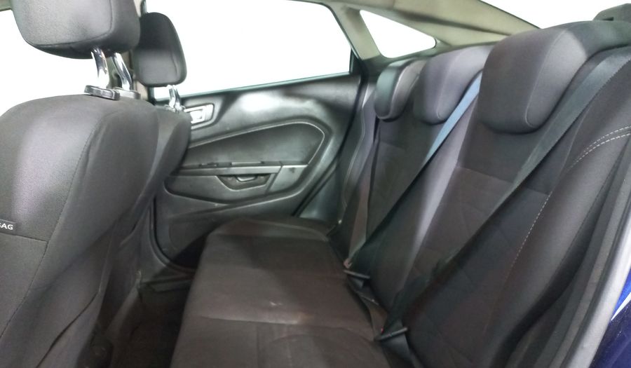 Ford Fiesta 1.6 SE MT Hatchback 2016