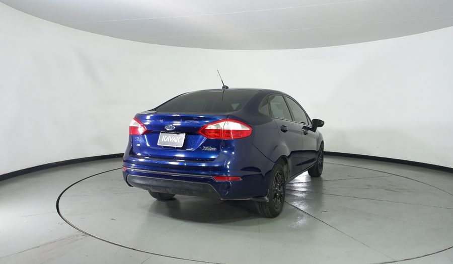 Ford Fiesta 1.6 SE MT Hatchback 2016