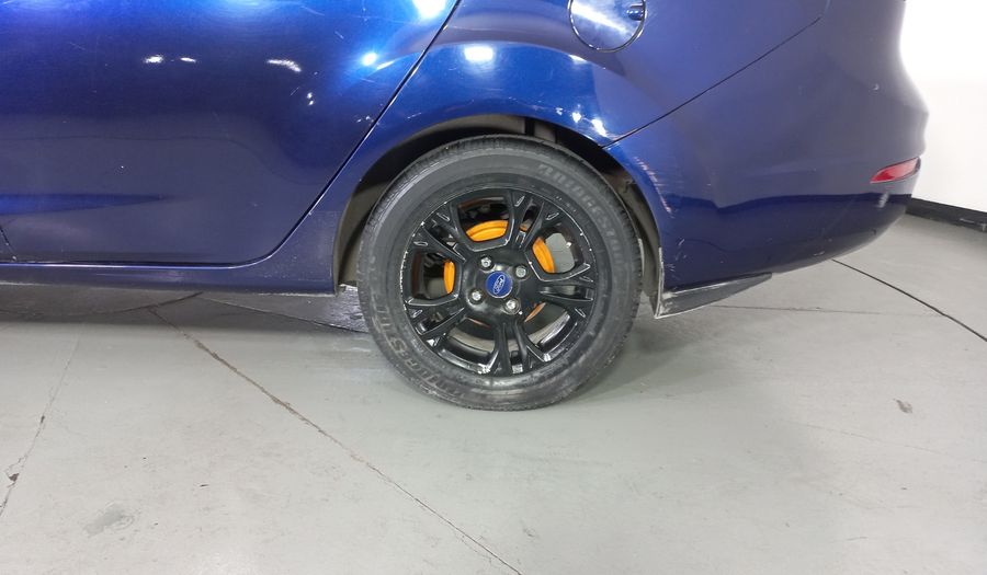 Ford Fiesta 1.6 SE MT Hatchback 2016