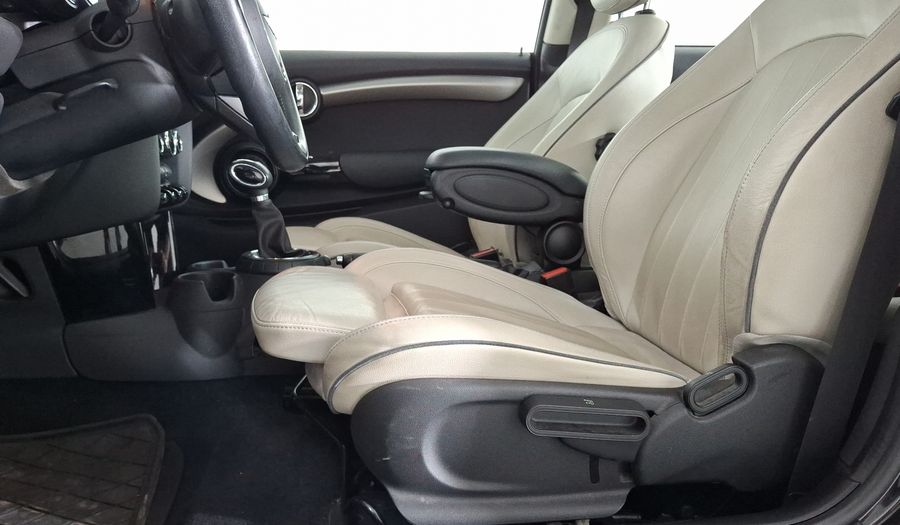 Mini Cooper 1.5 COOPER PEPPER AT Hatchback 2016