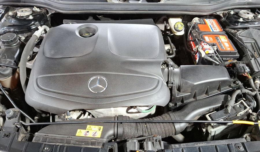 Mercedes Benz Clase Gla 1.6 GLA 200 CGI SPORT Suv 2017
