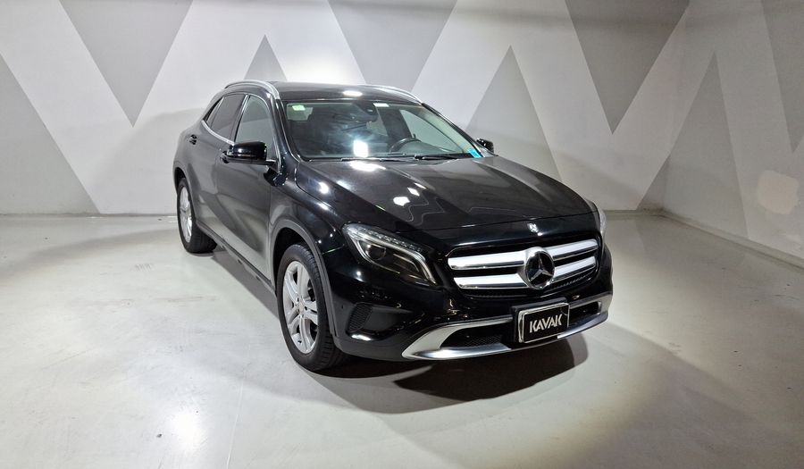 Mercedes Benz Clase Gla 1.6 GLA 200 CGI SPORT Suv 2017