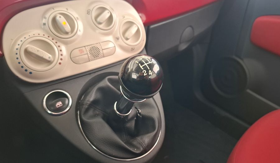 Fiat 500 1.4 8V CULT Hatchback 2012