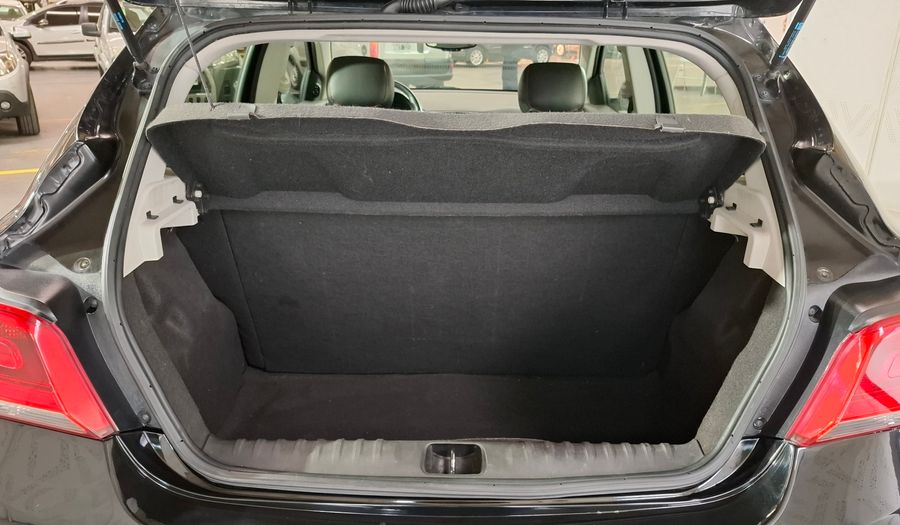 Chevrolet Onix 1.4 LTZ AT Hatchback 2017