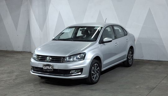 Volkswagen • Vento