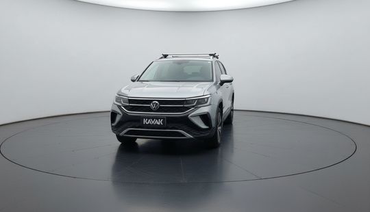 Volkswagen • Taos