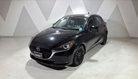 2023 • 23,152 km • Automático