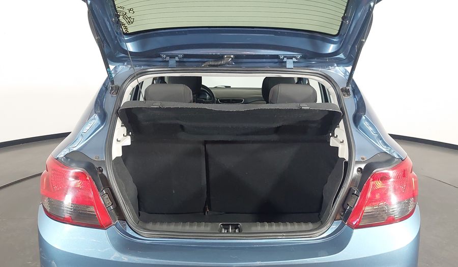 Chevrolet Onix 1.4 SPE/4 LT Hatchback 2015