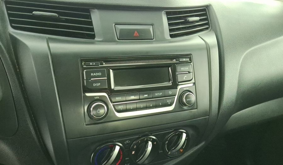Nissan Np300 2.5 NP300 CHASIS CABINA AC Pickup 2022