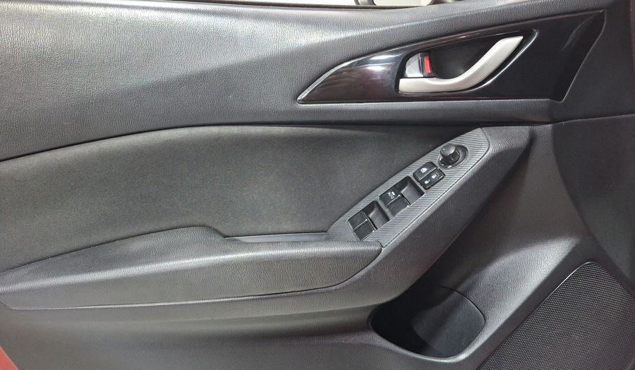 Mazda 3 2.0 SEDAN I TOURING TA Sedan 2015