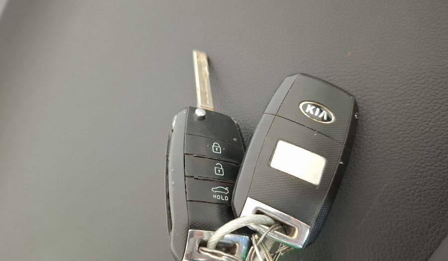 Kia Rio 5 1.4 EX ABS 5HB Hatchback 2016