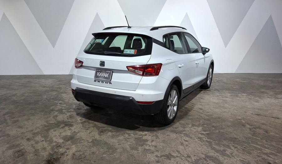 Seat Arona 1.6 STYLE AUTO Suv 2021