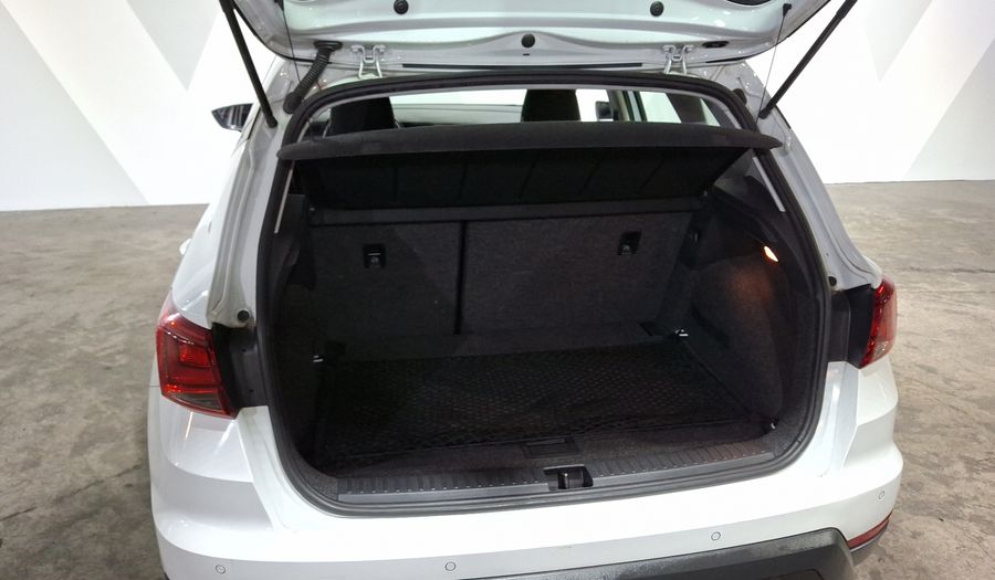 Seat Arona 1.6 STYLE AUTO Suv 2021