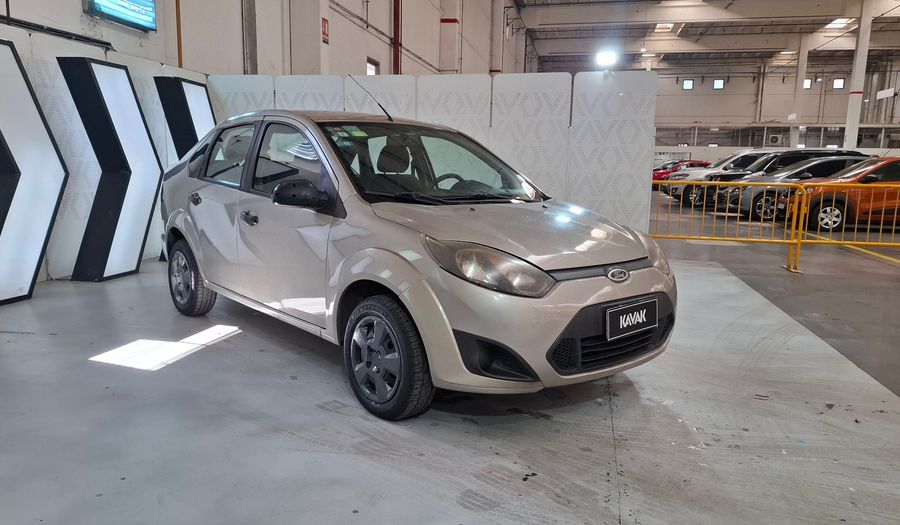 Ford Fiesta FIESTAMAX 1.6 AMBIENTE MP3 AUTO Sedan 2011