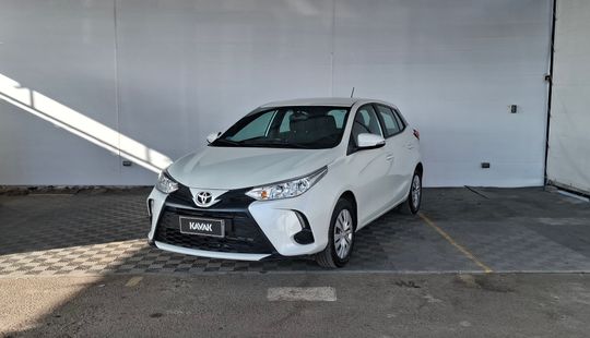 Toyota • Yaris