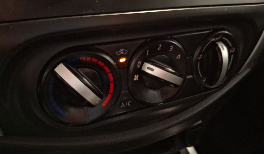 Nissan Np300 2.5 XE Pickup 2018